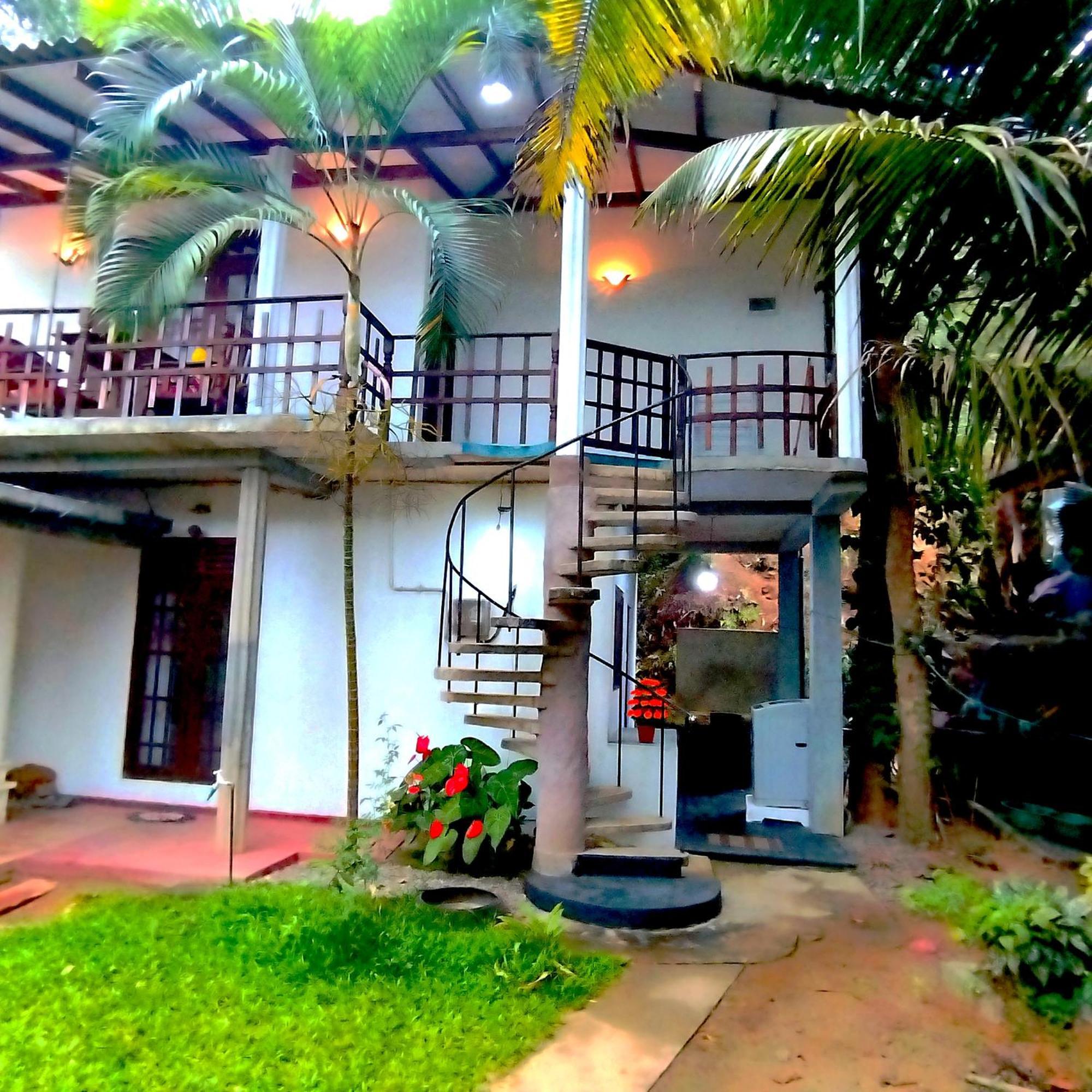 Villa Lovely Birds Mirissa Exterior photo